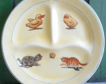 Vintage 30s childs divided dish, baby plate, cat kittens duckling chick, rustic farmhouse kitchen