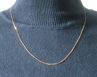 Vintage solid 18K gold dainty chain necklace 1.2 grams Italy slightly imperfect