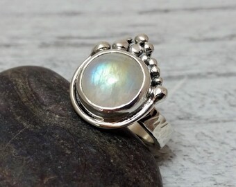Moonstone Ring. Rainbow Blue Flash Moonstone Ring. Sterling Silver Moonstone Mermaid Ring. Art Jewelry. Boho Hippie Style