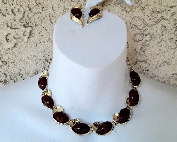 Vintage Early Sixties Charel Thermoset Brown and … - image 2