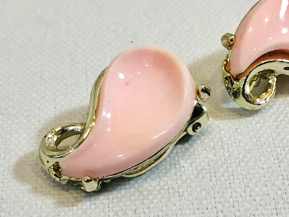 Light Pink Earrings Thermoset Jewelry Vintage 195… - image 6