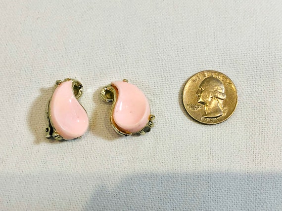 Light Pink Earrings Thermoset Jewelry Vintage 195… - image 8