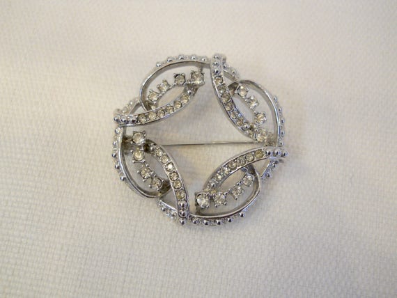 Vintage 1980s 80s Round Brooch Silver Tone Clear … - image 1