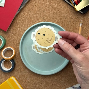 Adorable Kugelfisch Wasserdichter Vinyl-Aufkleber: Niedliche und langlebige Aufkleber für Ihre Wasserflasche, Laptop, Notebook und mehr!