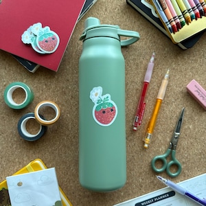 Schattige aardbei met bloem glitter vinylsticker: leuke en duurzame stickers voor je waterfles, laptop en meer!