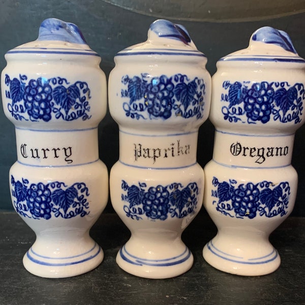 3 Vintage Blue & White Spice Jars Blue Onion Apothecary Jar Curry Spice Cottage Kitchen Blue Transferware Paprika Oregano