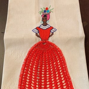 1950&#39;s Embroidered Linen Tea Towel