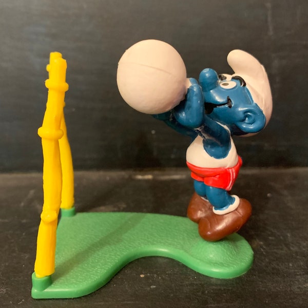 Vintage 1981 Peyo volleyball Smurf with volleyball and net blue buddies, Smurfs vintage toys 19, 19,81 toys 80s kids