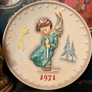 Vintage Gobel Hummel 1st Edition 1971 Christmas Angel Plate Sweet Cottagecore Gift for Doll Lover Hummel Collector Nursery Decor  Gift