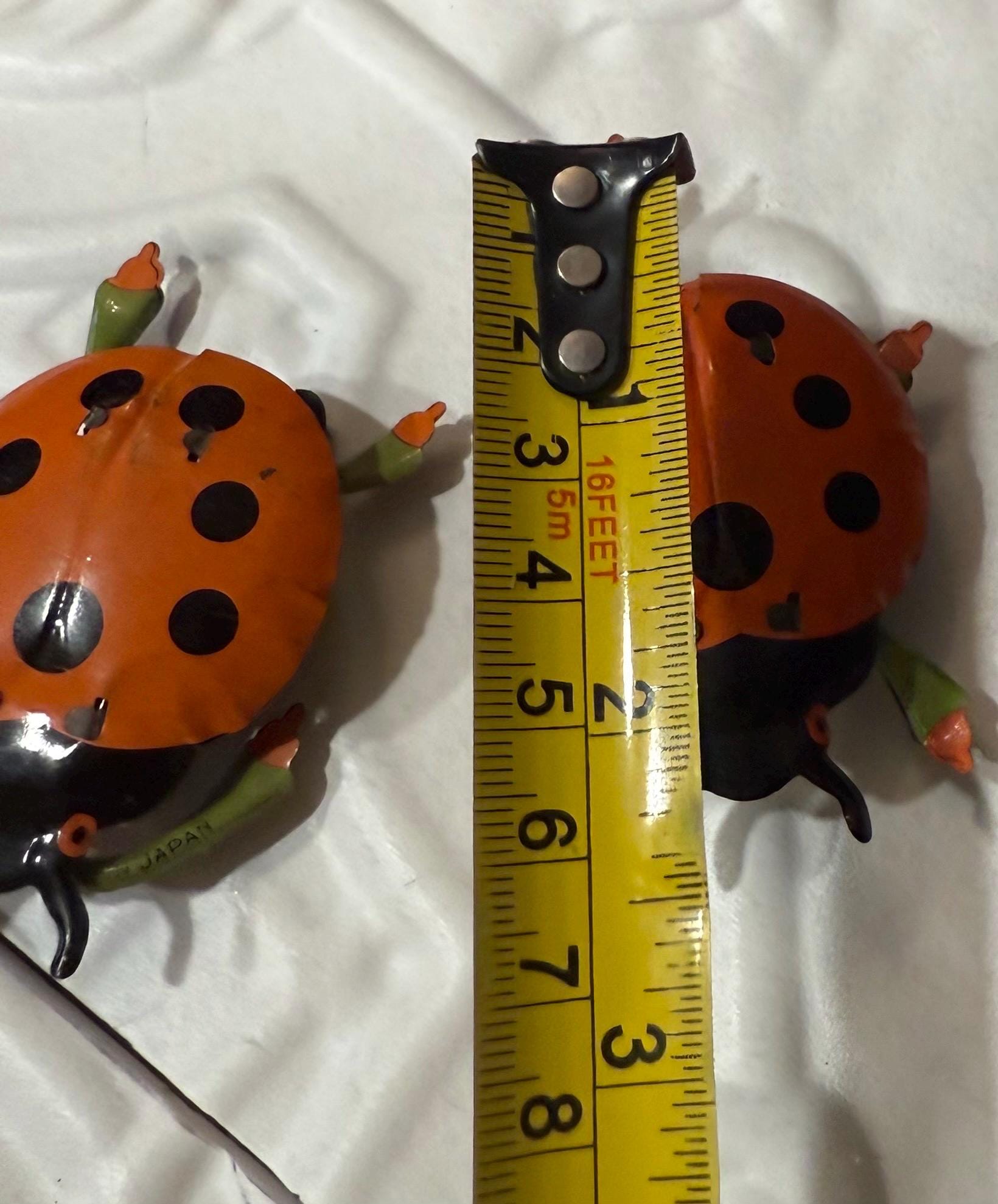 2 jouets vintage lithographie en étain du milieu du siècle coccinelles Orange noir Japon des années 1960 jouet insectes insecte collectionneur cadeau vintage Halloween - France