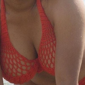 Mermaid Scales curvy bikini top crochet pattern image 1