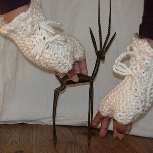 Victor mitts manly or is it... fingerless gloves crochet pattern image 1