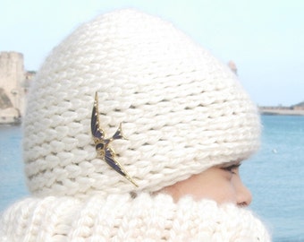 Blanc bonnet - easy yet stylish crochet hat pattern