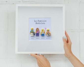 Personalised Minifigure Family Frame, Valentine gift idea, personalised Valentine gift idea for families, gifts for families