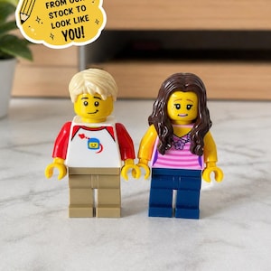 Personlig LEGO® minifigurpresent | Anpassad minifigur | Unik skräddarsydd present till honom och henne | Födelsedag, jul, bröllopspresentidé