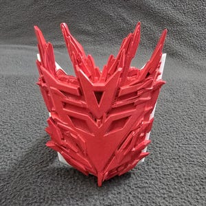 Shattered Decepticon Emblem Fan Art– Custom 3D Printed | Transformers: Revenge of the Fallen Inspired | Resin Collectible - Red version