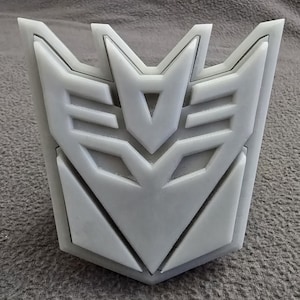 Decepticon Emblem Fan Art – Transformers G1 Inspired 3D Printed | Resin Collectible - Unpainted