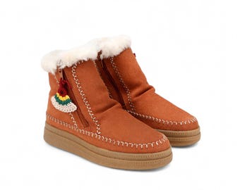 Sherpa gefütterte Wildlederstiefel für Frauen | Handgefertigte Winter Mokassins | Gemütliche rutschfeste Stiefeletten