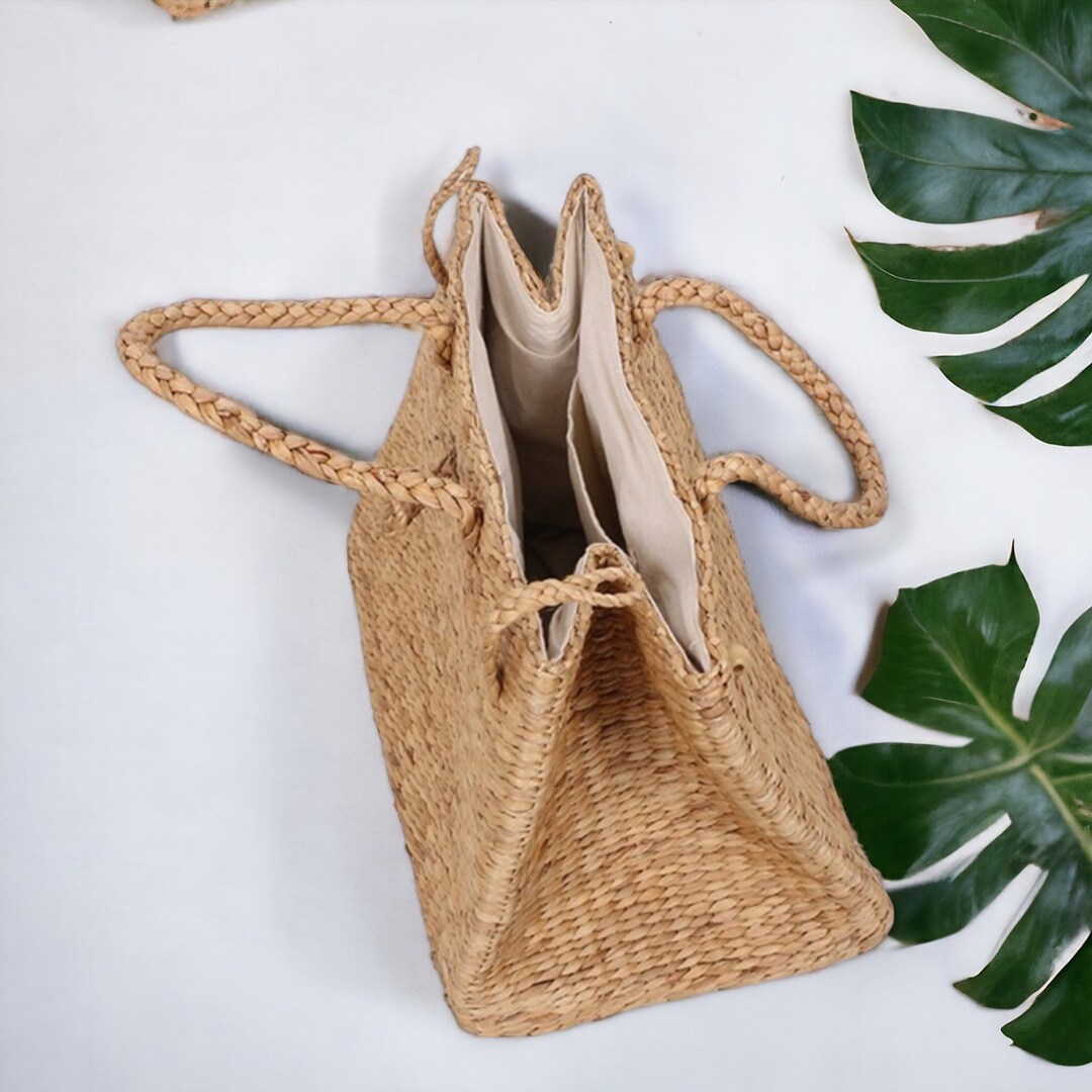 Hand Woven Bamboo Crossbody Bag for Stylish Outings