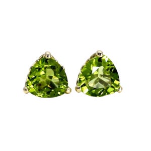 Peridot Earrings 14K Gold Trillion Peridot Stud Earrings Post Earrings August Birthstone Green Gemstone Earrings