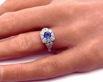 Antique Style Blue Sapphire Ring | Art Deco Pave Diamond Design in Gold