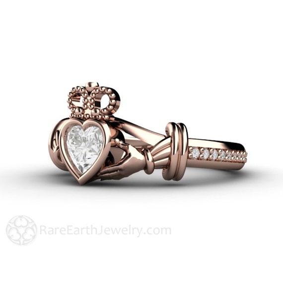 onderhoud Cater Aanzienlijk Diamond Claddagh Ring Ierse Verlovingsring Keltische Sieraden - Etsy België onderhoud Cater Aanzienlijk Diamond Claddagh Ring Ierse Verlovingsring Keltische Sieraden - Etsy België