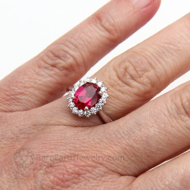 Anillo de compromiso con rubí, anillo de rubí ovalado, anillo de halo de rubí con racimo de diamantes y diamantes, piedra natal de julio, piedra preciosa roja. imagen 6