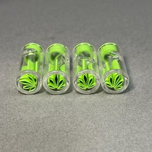 Green leaf 12mm glass tip, design by Omar Rolled It. Set of 4