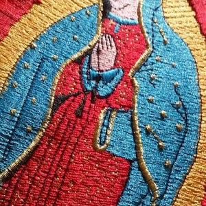 12 pulgadas x 6 pulgadas XLVirgen de Guadalupe hierro en parche mexican folkart