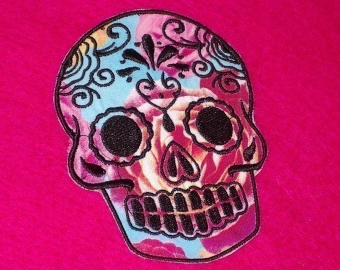 Day of the Dead, Sugar Skull EMBROIDERED patch 4 roses