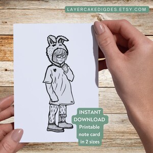Cartão para impressão Coelho da Páscoa Criança Cinza em Fantasia Vestir-se Bonito Criança Desgrenhada Para Páscoa Para Aniversário Inclusivo Arte Original P&B