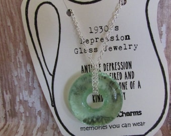 ANTIQUE GREEN  Depression GLASS sterling silver pendant necklace