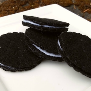 Pretend felt food - 4 O R E O Sandwich Chocolate Cookies