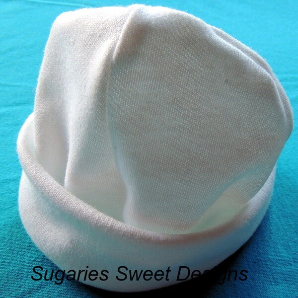 Cuffed Newborn Cap in white Knit