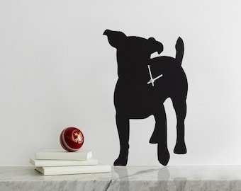 Jack Russell Klok Met Kwispelende Staart