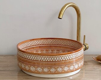 Céramique sinks is handcrafted from Moroccan pottery with colorful artisanal accessories and is 100% guaranteed.