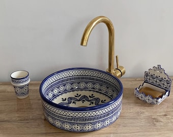 Ceramic sinks are handcrafted from Moroccan pottery with colorful artisanal accessories and are 100% guaranteed.