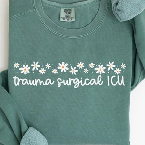 Felpa con cappuccio per infermiere TSICU, girocollo per terapia intensiva chirurgica traumatologica, abbigliamento per unità di terapia intensiva, regalo Sticu RN, felpa con cappuccio per infermiere di terapia intensiva, team medico di terapia intensiva