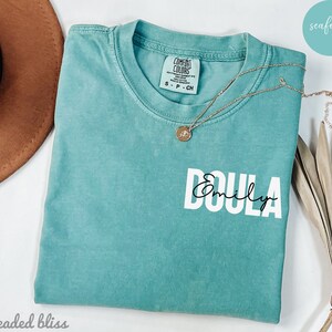 Maglietta Doula personalizzata, magliette Doula personalizzate, regalo Doula, maglietta Doula, Doula nascita, maglietta ostetrica, maglietta travaglio e parto, regali Doula