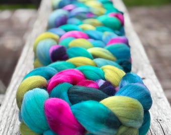 Hand Dyed Targhee Wool Spinning Fiber • 4oz • BIKINI BOTTOM