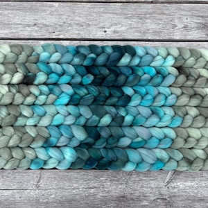 Hand Dyed BFL Wool Spinning Fiber • 4oz  • TIDE POOL