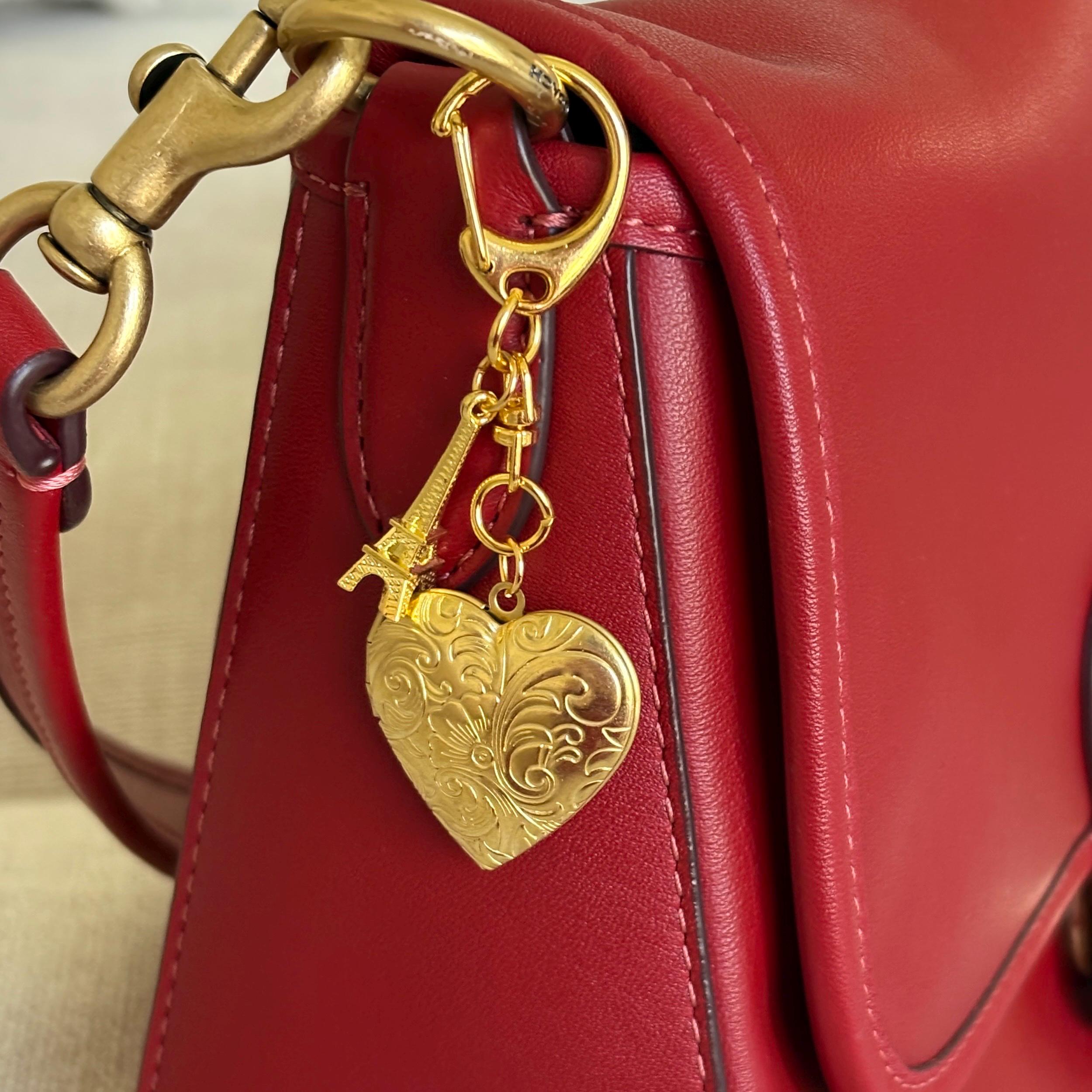 Porte-clés Cerise Éclatant - Accessoire Sac à Main - Cadeau Maman, Anniversaire - Or Et Paillettes
