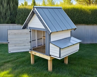 4x4 coop plan- Small Chicken Coop- DIY hen house - diy coop plans- diy backyard coop- Backyard Plans- chicken shelter- easy coop plan