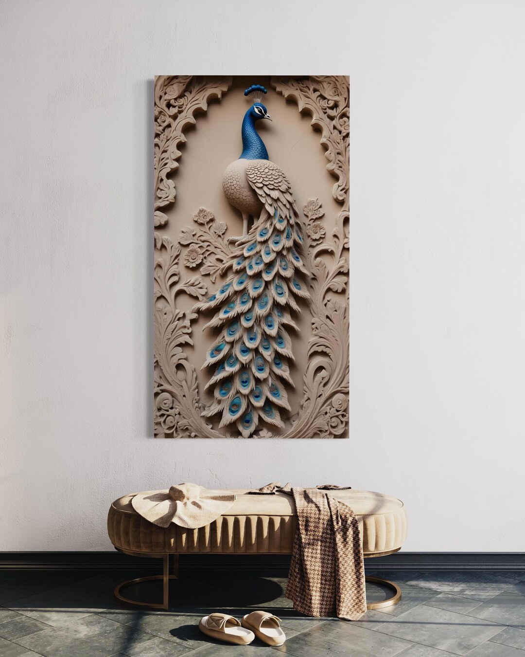 堂々とした孔雀のレリーフアート、エレガントな装飾彫刻、精巧な鳥の壁