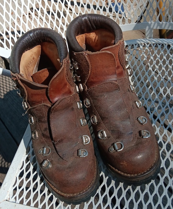 vasque hiking boots womens