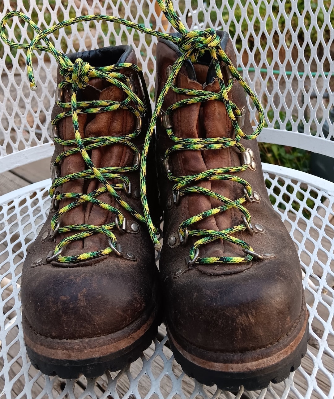 Vintage 60s 70s Hiking Boot, Classic Vibram Sole, Vasque Wannabe