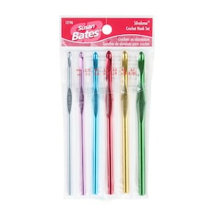 Susan Bates Silvalume Aluminum Crochet Hook Set-Sizes F5 To K10.5