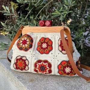 Afghanische Blume gehäkelt Handtasche mit Holzgriff, chice Tasche mit Reißverschluss und Innenfutter, rustikale Tasche