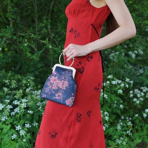 Pochette florale avec poignée, oriental cousu main
