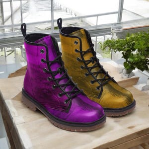 Mismatched Amethyst Purple & Gold Vegan Kampfstiefel| Gothic Schnürstiefel｜Mode Kunstleder Schuhe| Fantasie| Hippie-Schuhe für Männer | Frauen